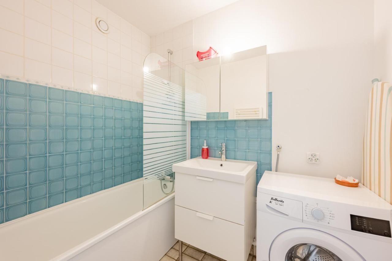 Appart'Hotel Versailles Saint Cyr L'Ecole - Gare Sncf A 100M Et Parking Prive מראה חיצוני תמונה